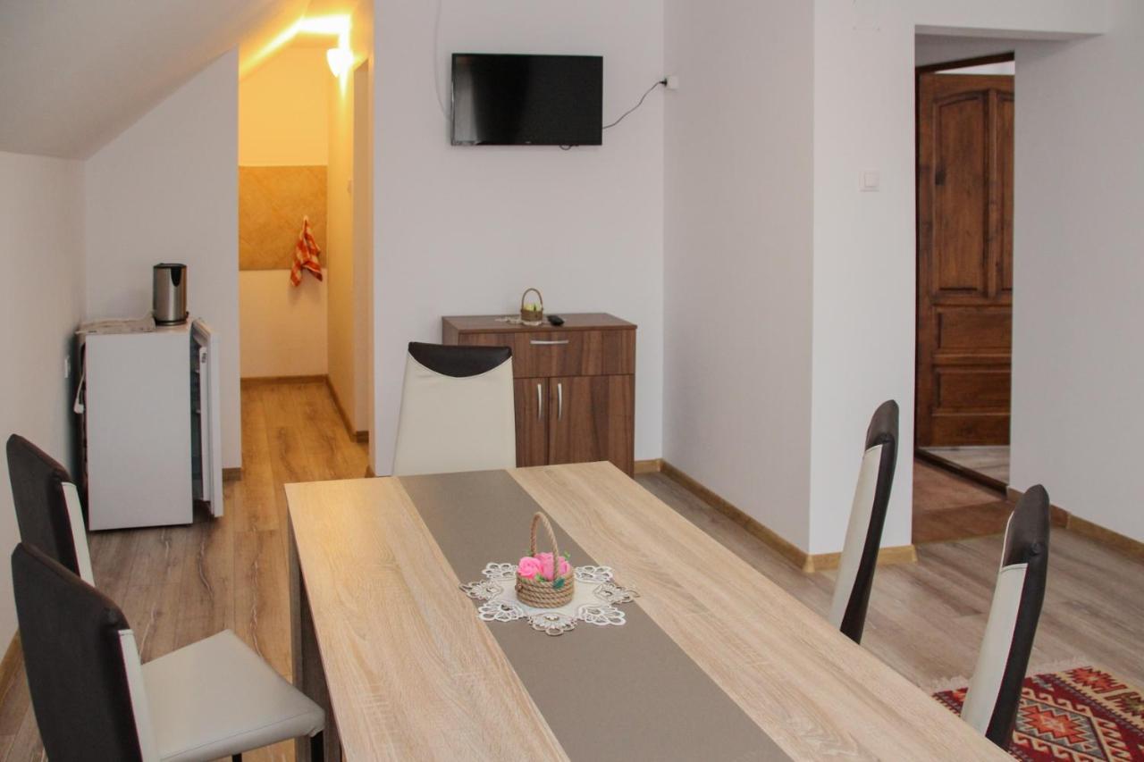 Apartamente Gergely Apartmanok Praid Exteriör bild