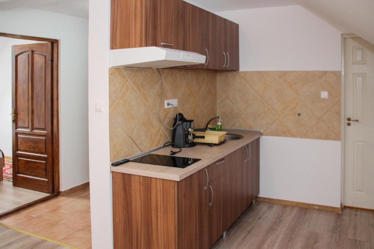 Apartamente Gergely Apartmanok Praid Exteriör bild